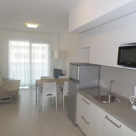 Apartment Stylish With Rooftop Pool *
